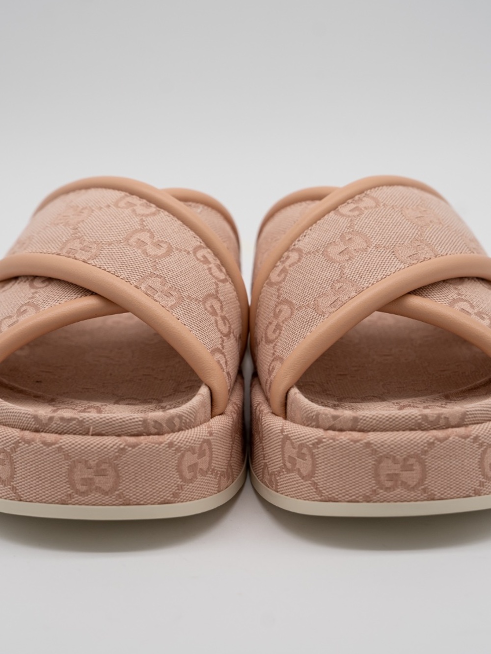 size 37.5G 7.5 US Gucci GG Platform Slides Sandals Pink - Picture 2 of 11